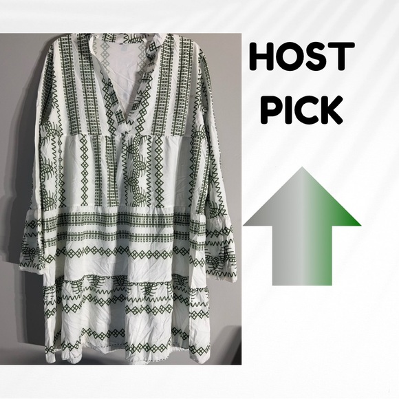 Dresses & Skirts - Women’s V-Neck Ruffle Tierra Boho Mini Dress size. L